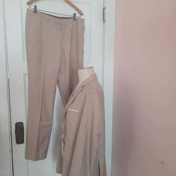 Wehilion 4236 Men's Champagne Regular Fit 2 Piece Suit Set Size L - Picture 8 of 10